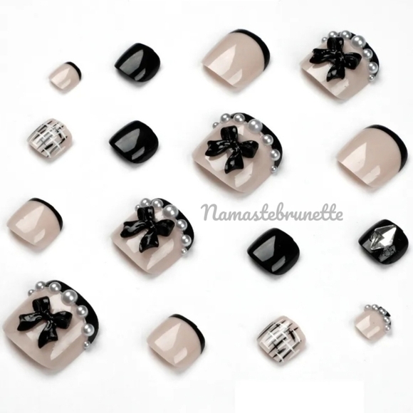 2/$16 3D Bows, Rhinestones, & Pearls Press on Toenails - Picture 6 of 17